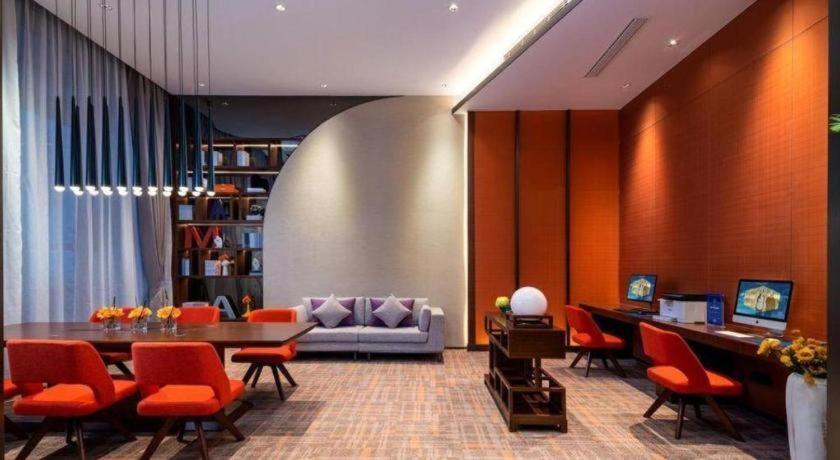 Lize Business District Hampton by Hilton 29/43