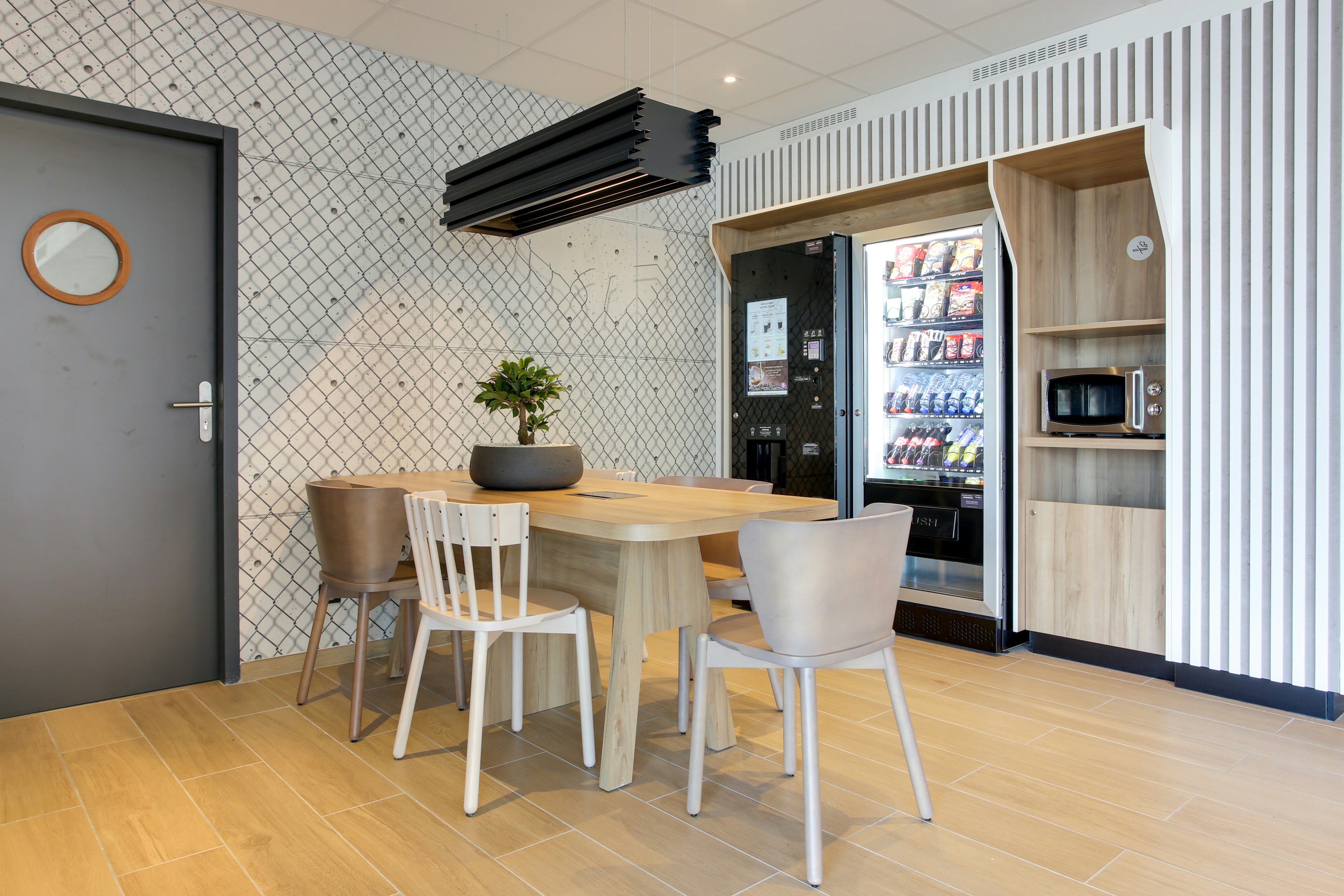 B&B HOTEL Reims Croix Blandin 19/23