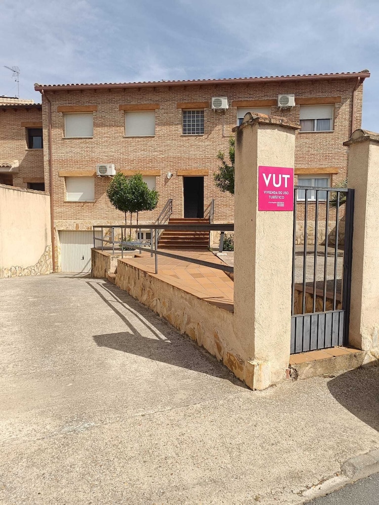 CALLEJON DEL POZO 40/50
