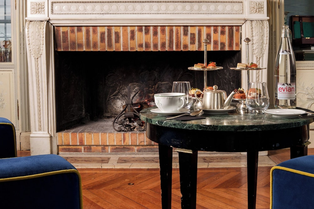 Chateau D artigny 55/69