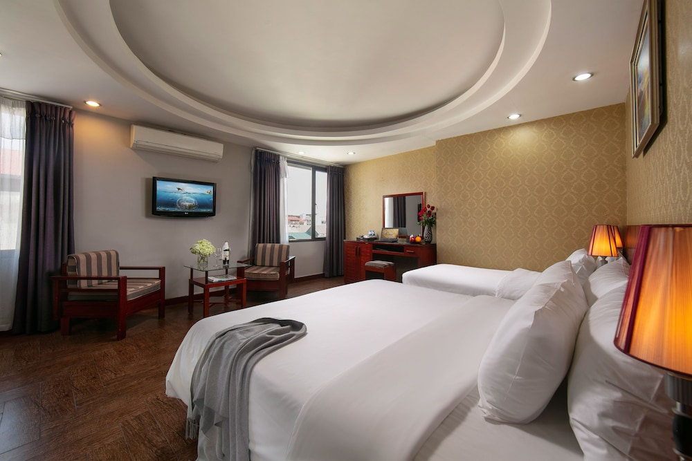 Sen Hotel 23/53