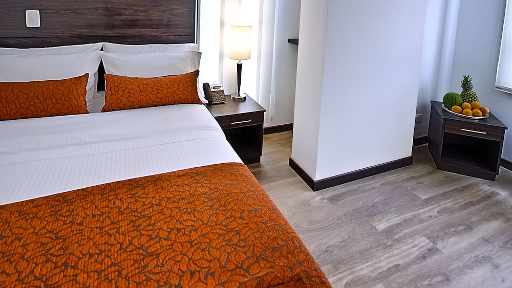 AZ HOTEL 33/60