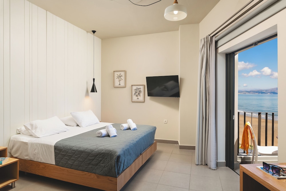 DELUXE, SEA VIEW