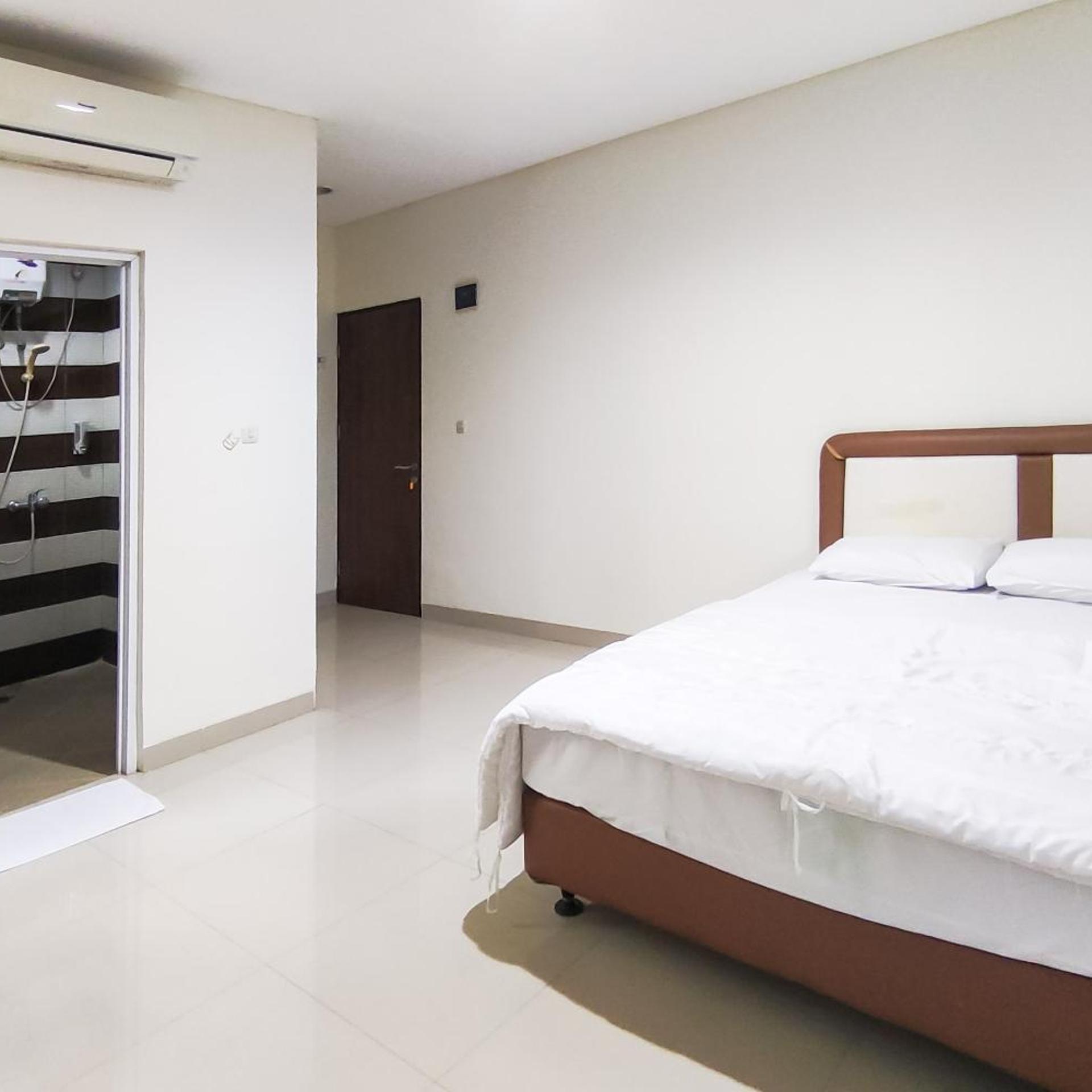 RedDoorz Plus near ICE BSD 2 14/42
