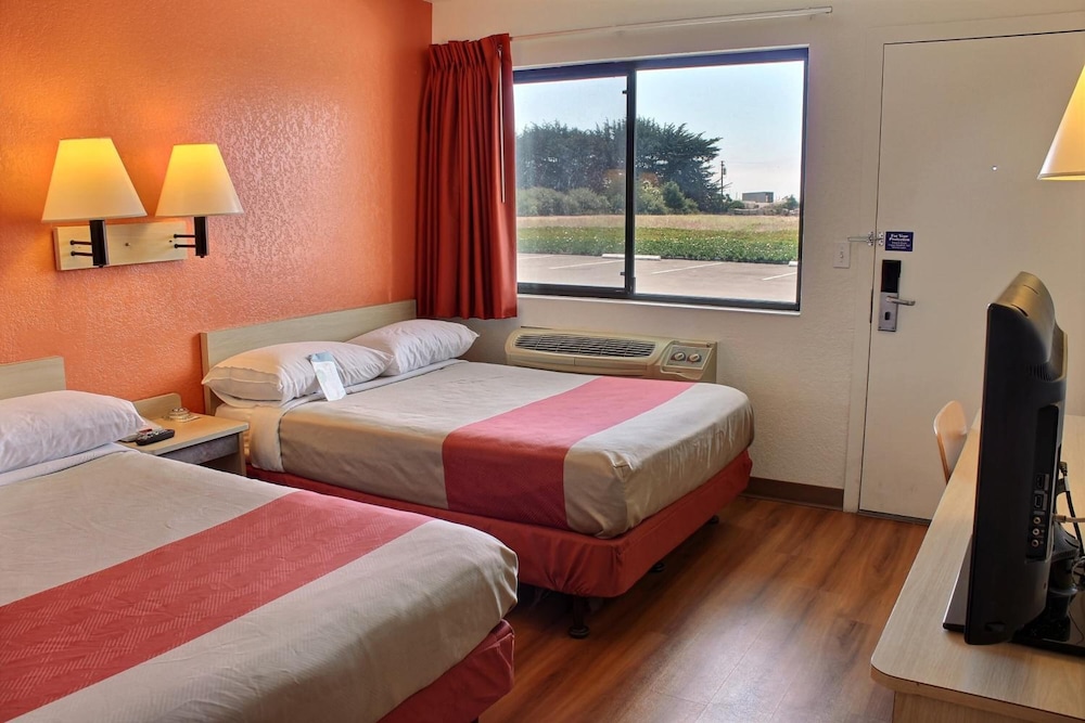Motel6 Morro Bay, CA 26/63