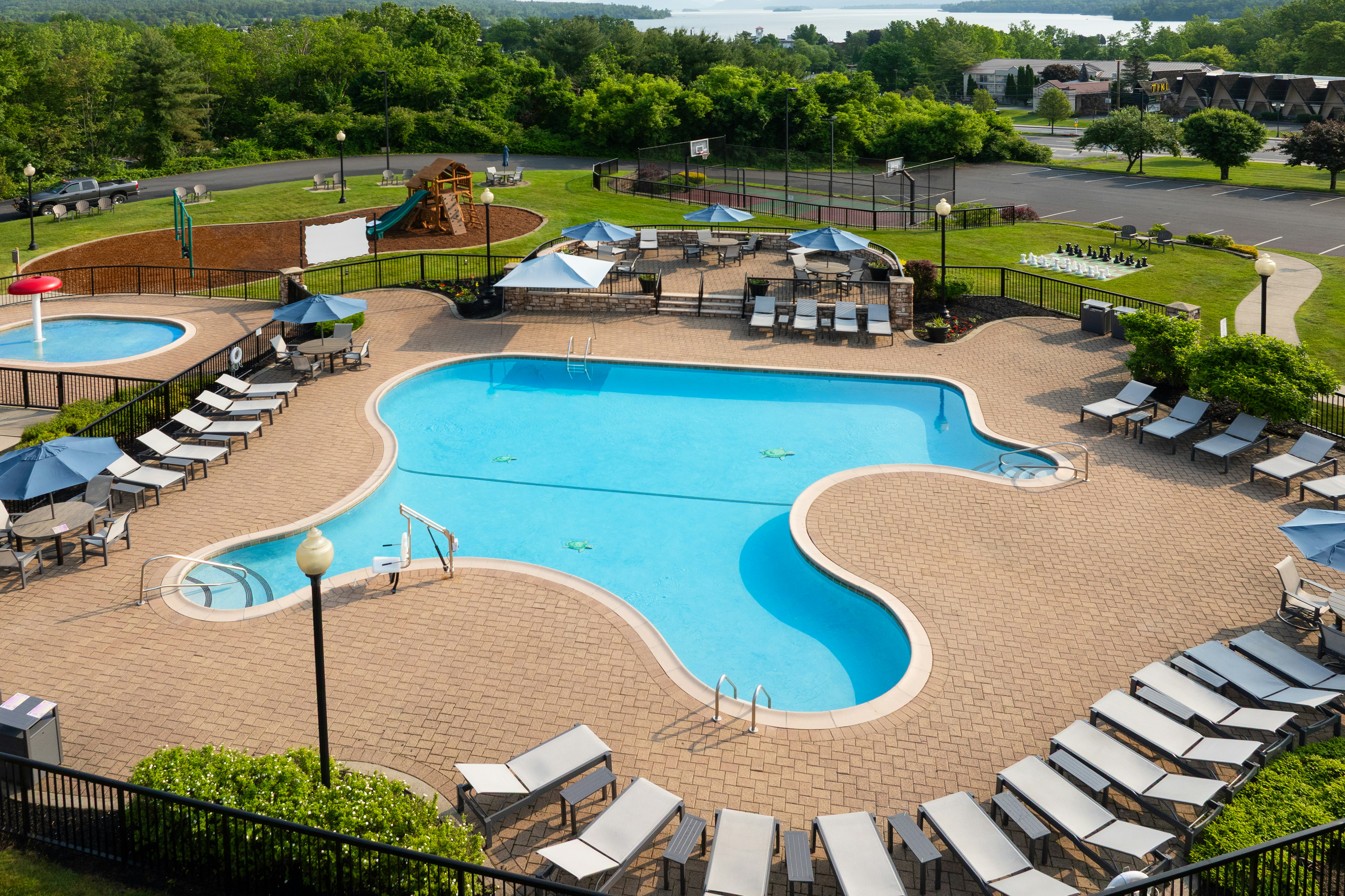 Holiday Inn Resort Lake George Adirondack Area 61/69