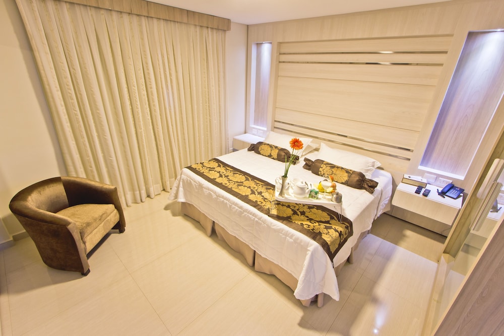 Megal Suites Hotel 25/45