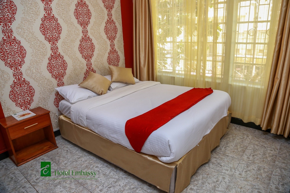 Hotel Embassy 22/58