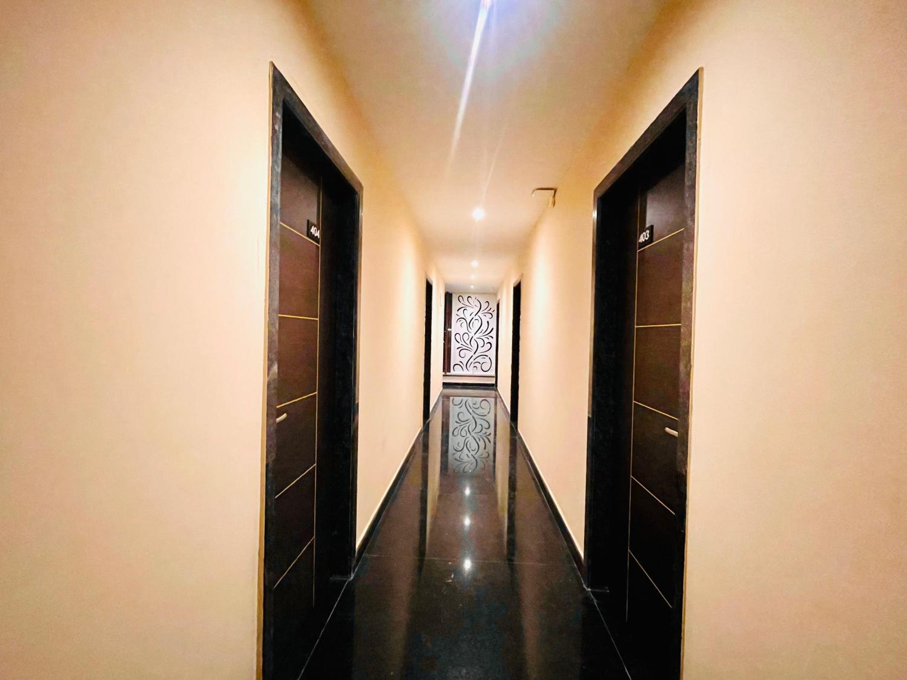 Deccan Suites, Tirupati 13/23
