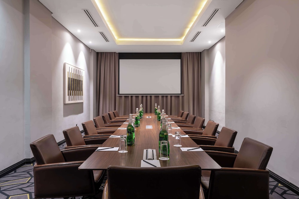 Radisson Blu Lagos Ikeja 65/74