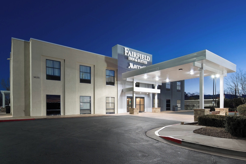 Fairfield Inn & Suites By Marriott Santa Fe 45/48