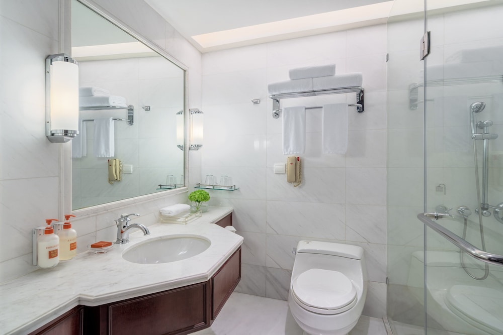 Crowne Plaza Hotel Suites Landmark Shenzhen 10/79