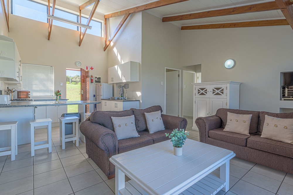 Fynbos Golf and Country Estate 24/50