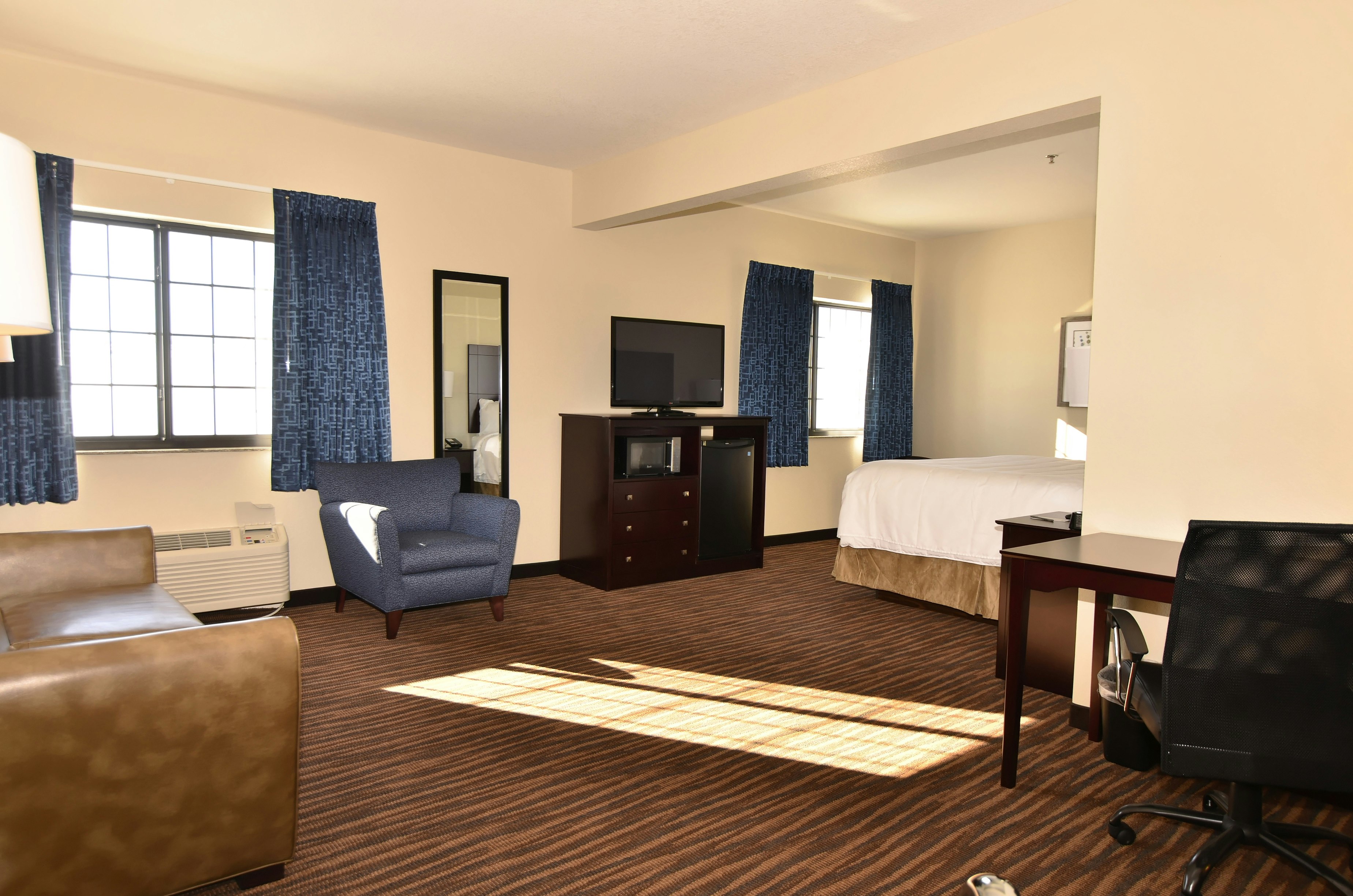 Cobblestone Inn & Suites - Holstein 35/48