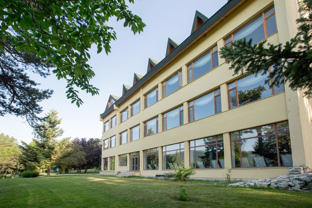 Buyuk Abant Hotel 4/50