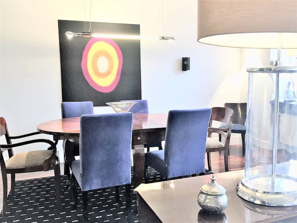 Luxury Apartments Mondrian Market Square 38/50