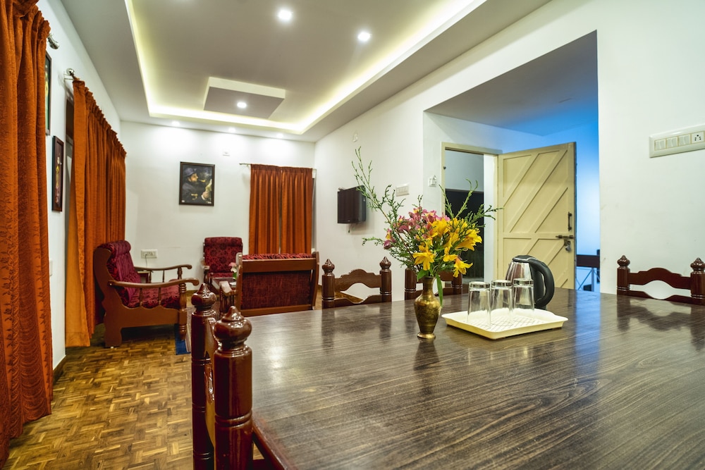 FORTUNE RETREATS 32/50