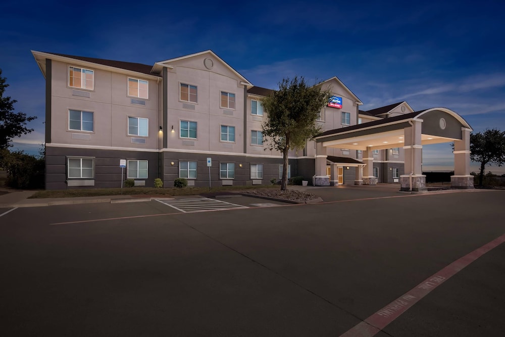 Quality Inn & Suites - Marlin 5/56