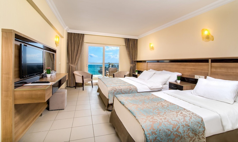 Grand Sahin s Gumuldur Resort 20/82