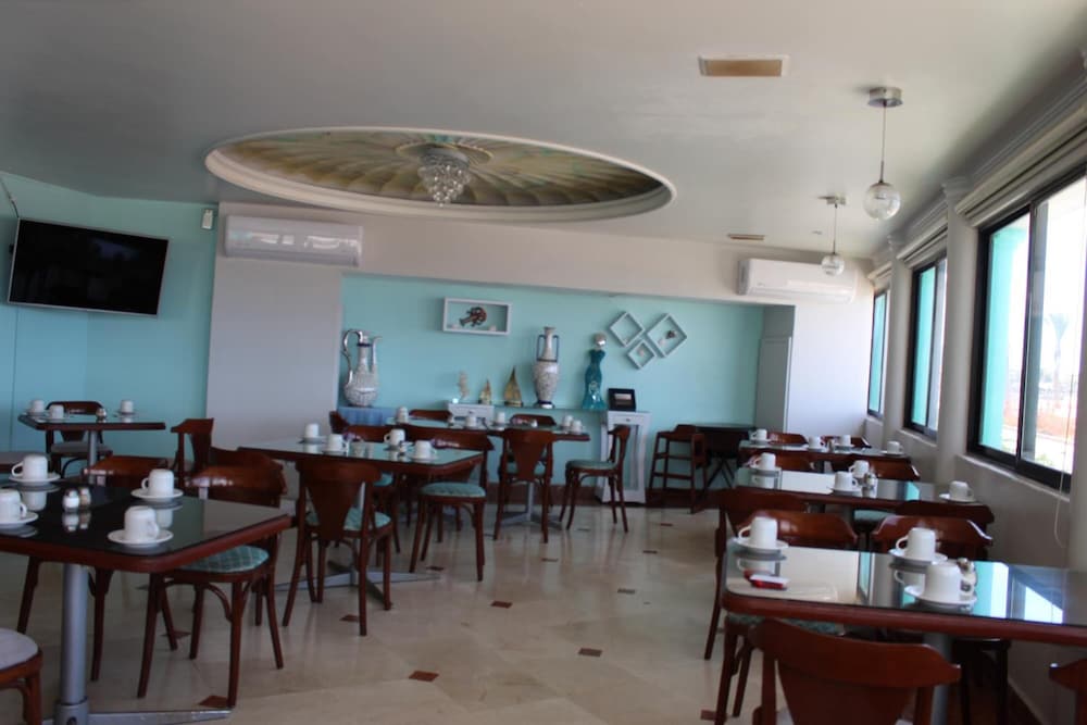 Hotel Playa Marina 32/52