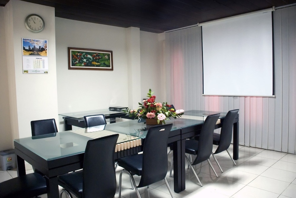 Lpp Convention Hotel Yogyakarta 34/37