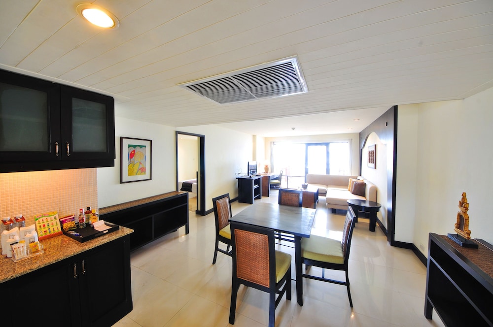 Woraburi Phuket Resort And Spa 54/75