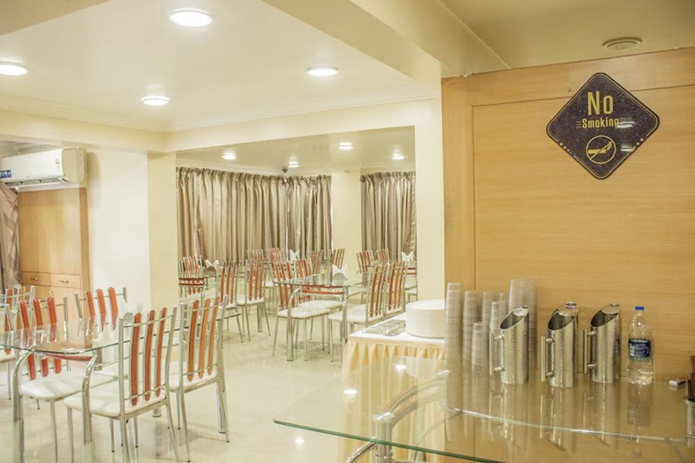 Hotel Orchard Pune 38/49