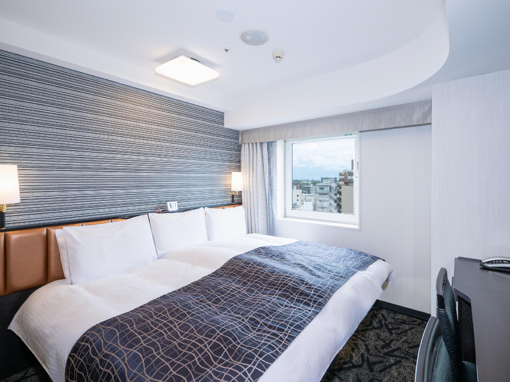 Hollywood, Twin Beds, King Bed, with View, High Floor