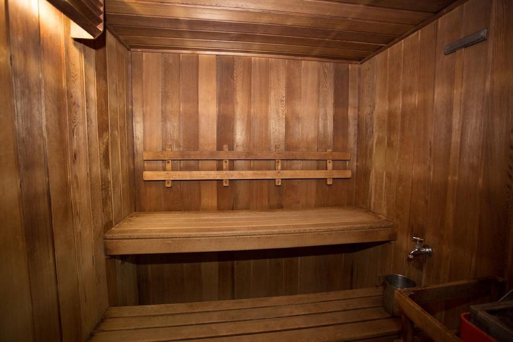 BELGRAVIA MOUNTAIN GUEST HOUSE 13/22
