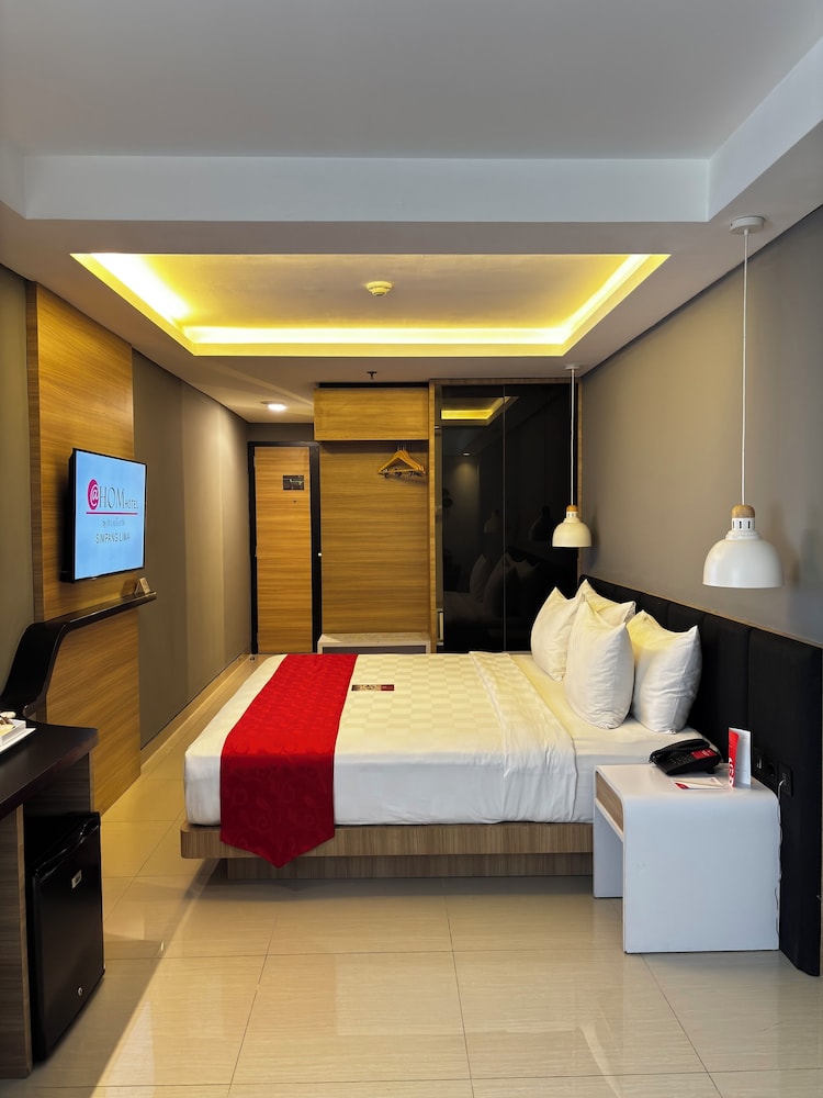 JUNIOR SUITE, NO BALCONY