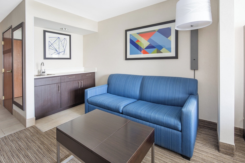 Holiday Inn Express Hotel Suites Bishop 48/75