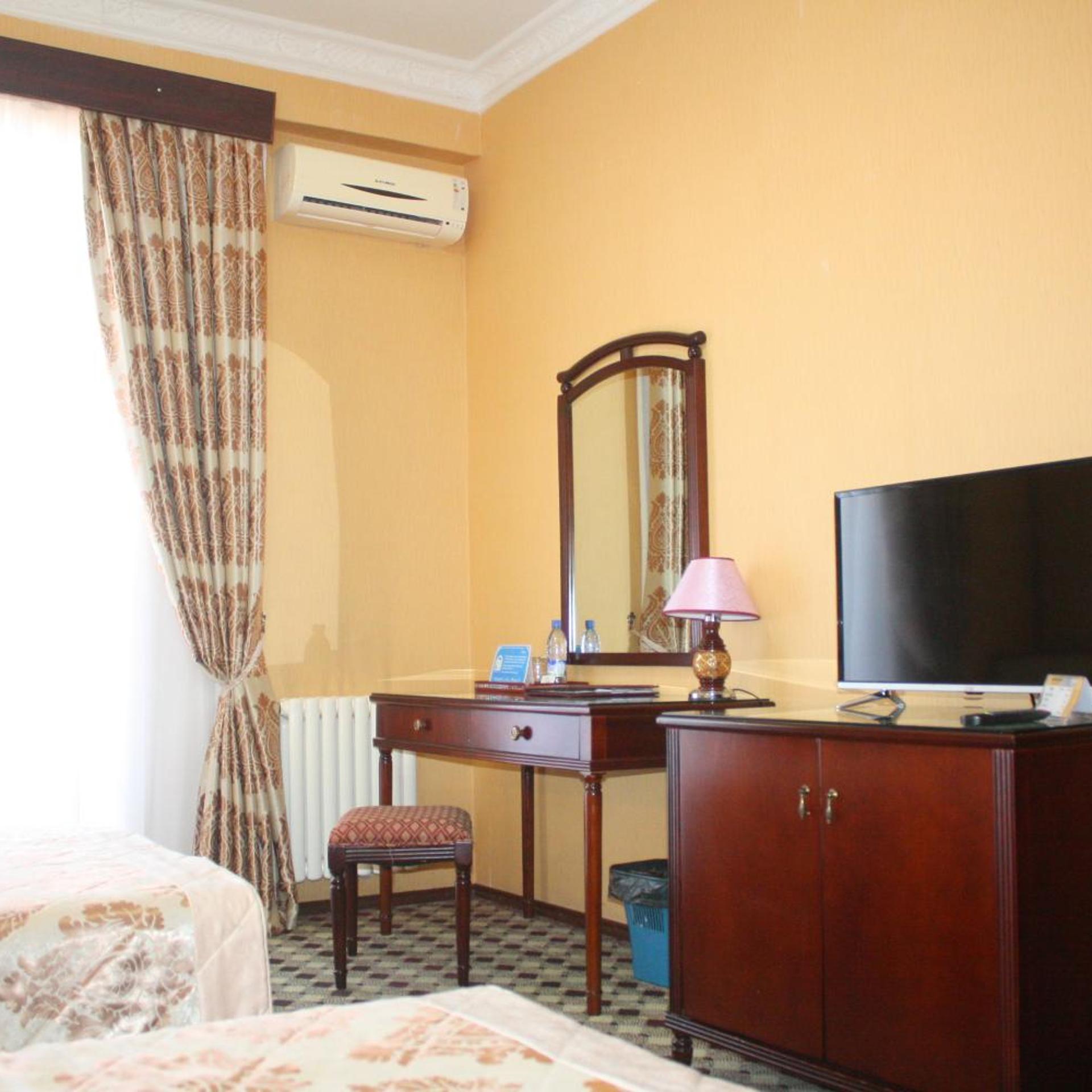 Asia Bukhara Hotel 35/48