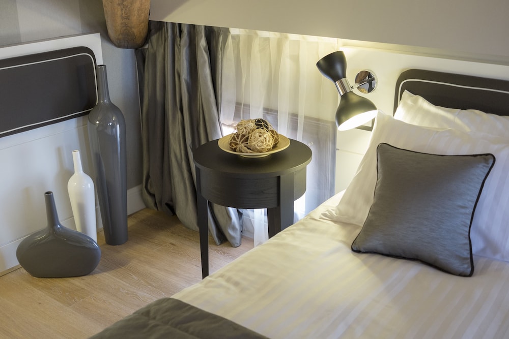Hotel Grande Italia 84/119
