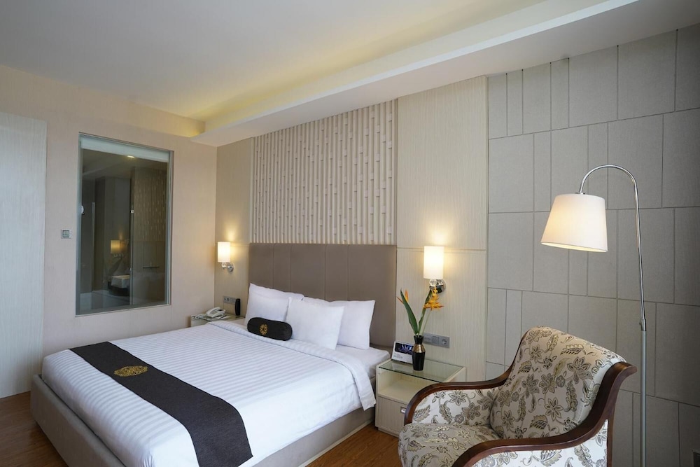 Java Heritage Hotel Purwokerto 8/32