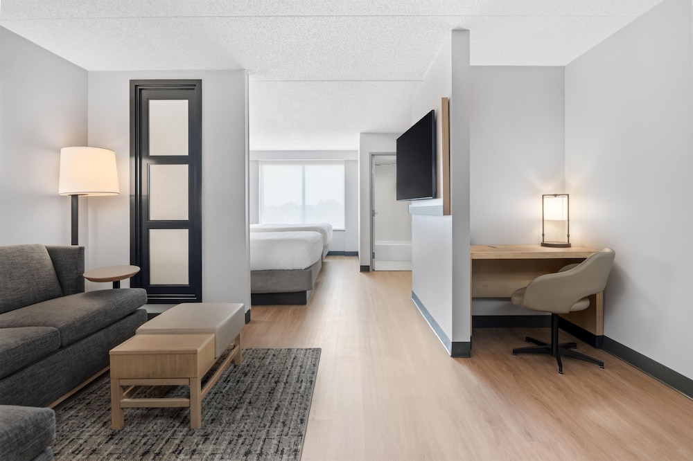 Hyatt Place College Station 49/74
