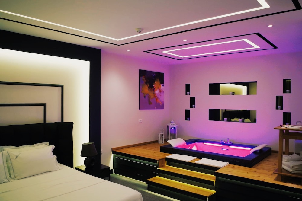 Delta Hotel 14/48