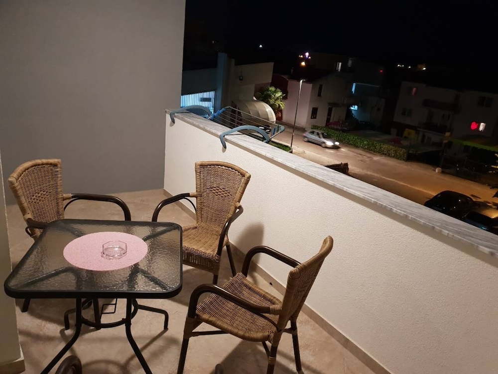 Apartments Kojic 56/75