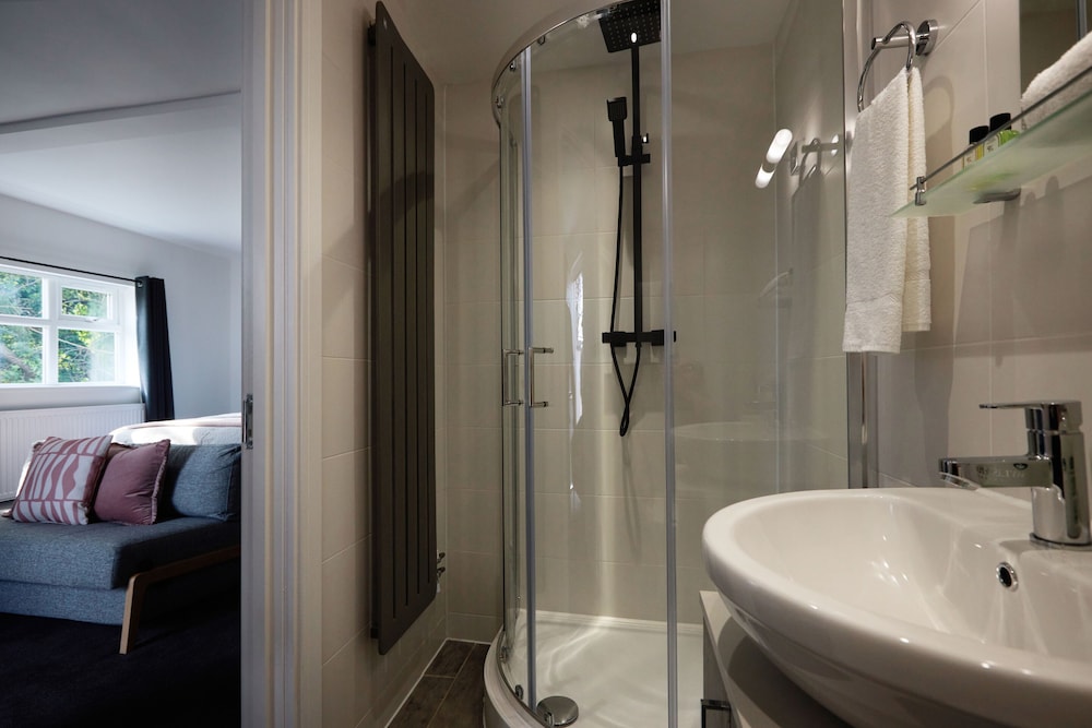 The Woden Boutique Hotel Walsall 29/32