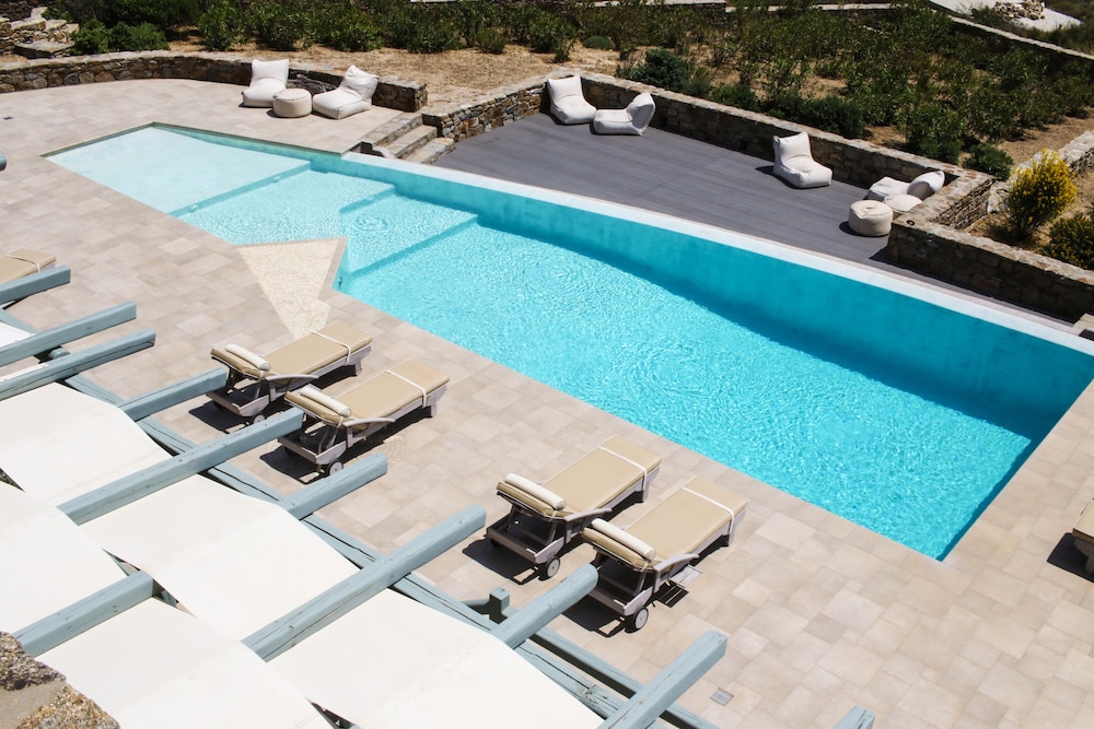 NIRIIDES LUXURY HOMES 21/50