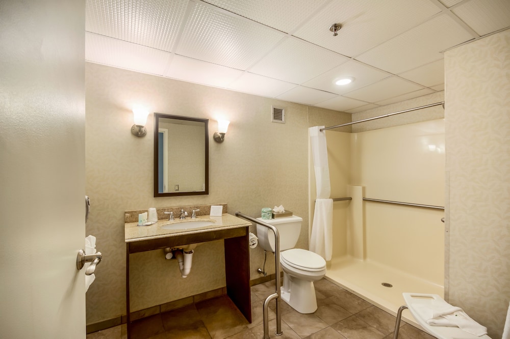 Exton Hotel And Conference Center 17/39