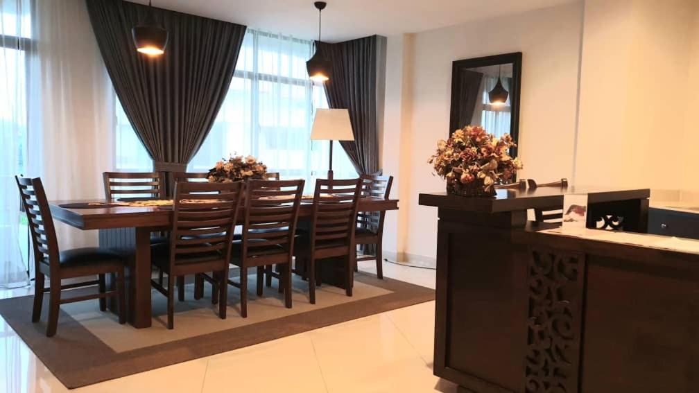 Samsuria Beach Resort & Residence 48/52