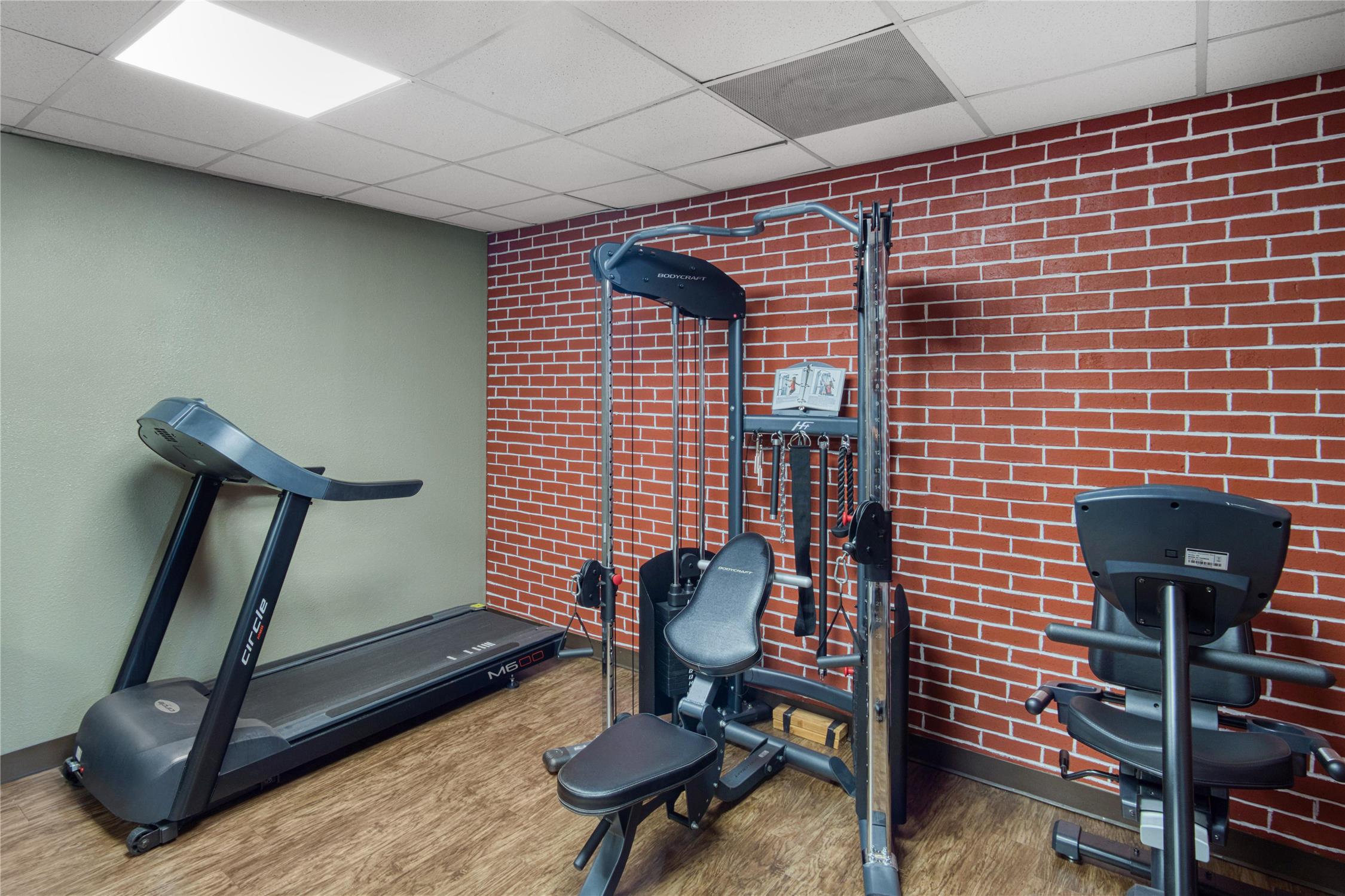 SureStay by Best Western Greenville 15/22