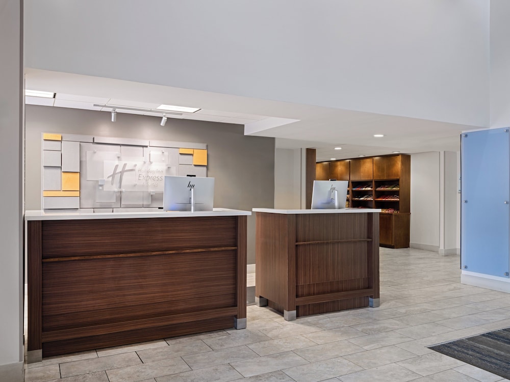 Holiday Inn Express Suites Augusta West Ft Gordon Area 11/69
