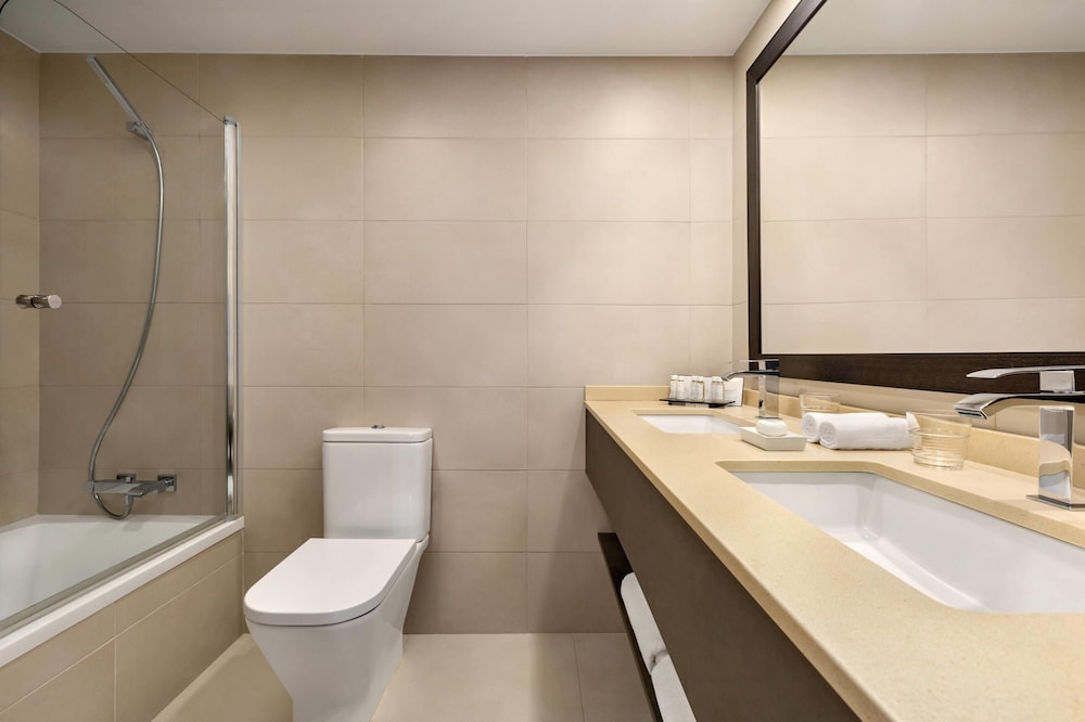 Ramada Hotel and Suites By Wyndham Costa Del Sol 74/75