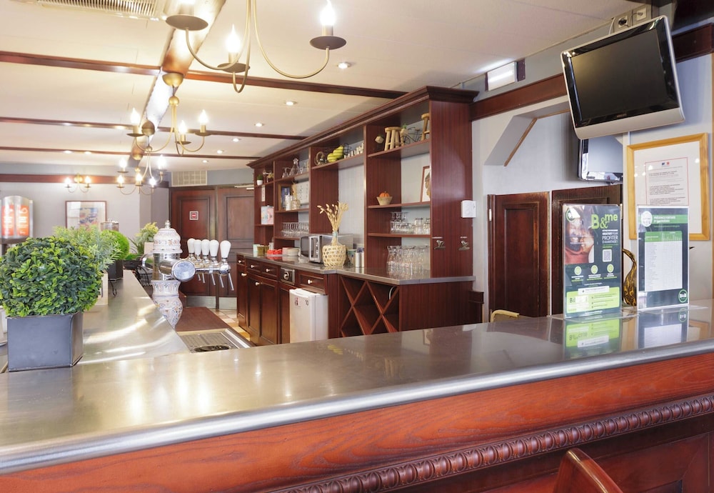 B&B HOTEL Lourdes Centre Gare 3 etoiles 12/48