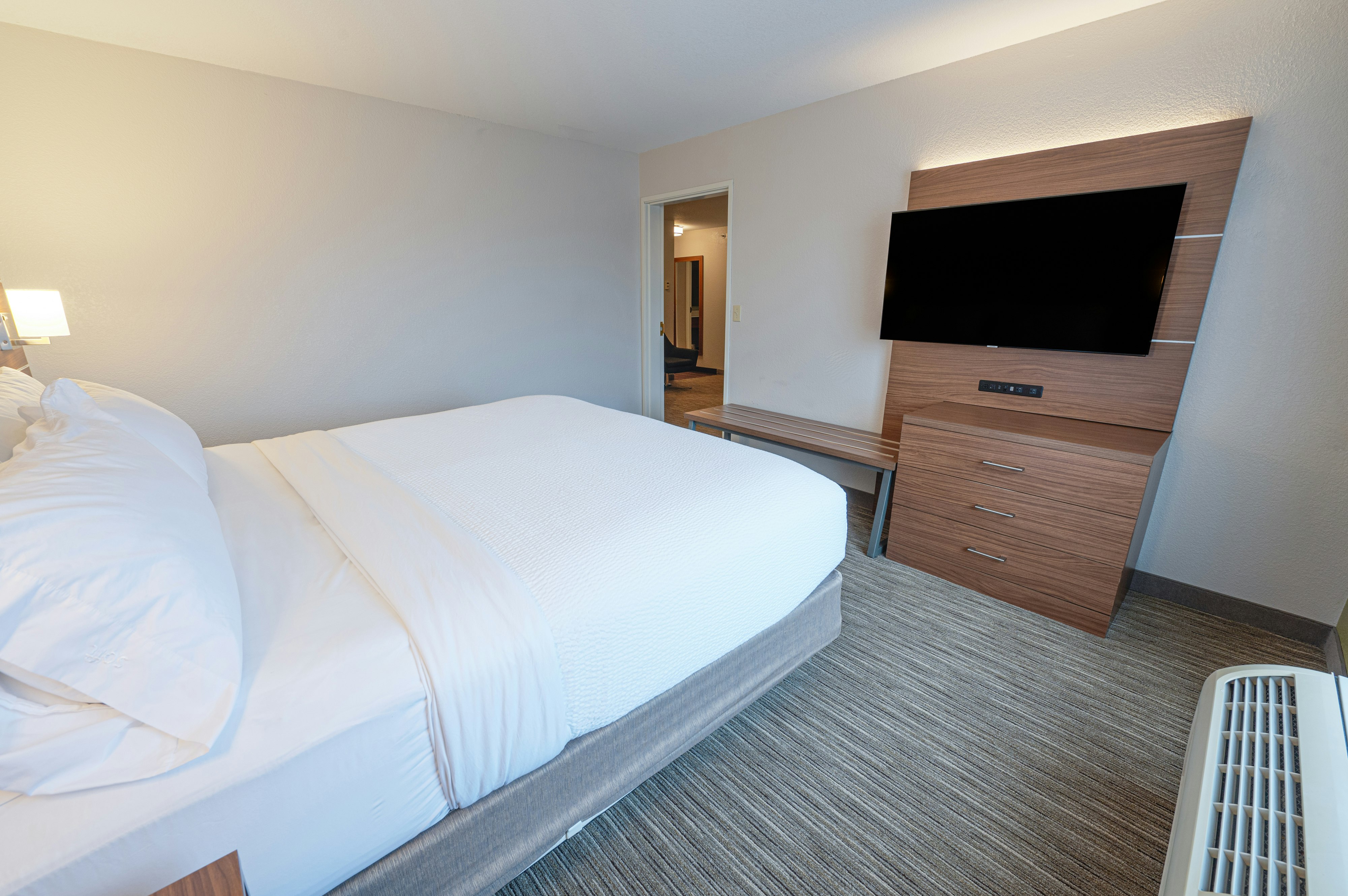 Holiday Inn Express Hotel Suites East Lansing 17/58