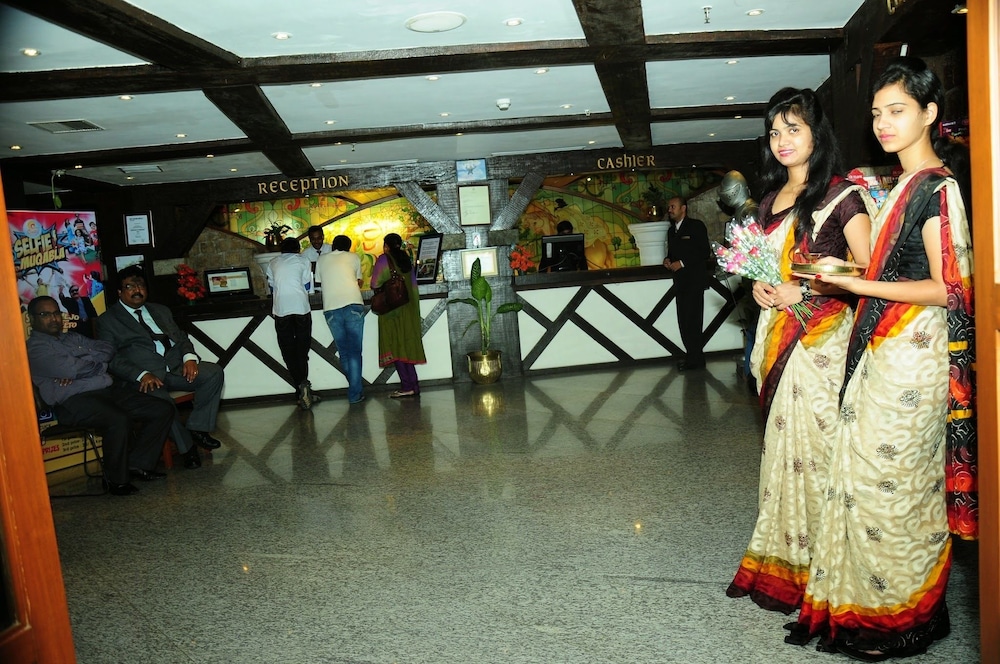 Amrutha Castle Hotel 7/21