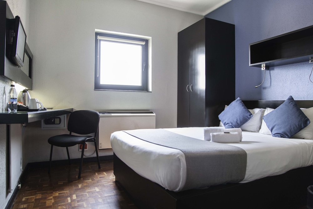 Morning Star Express Hotel 6/24