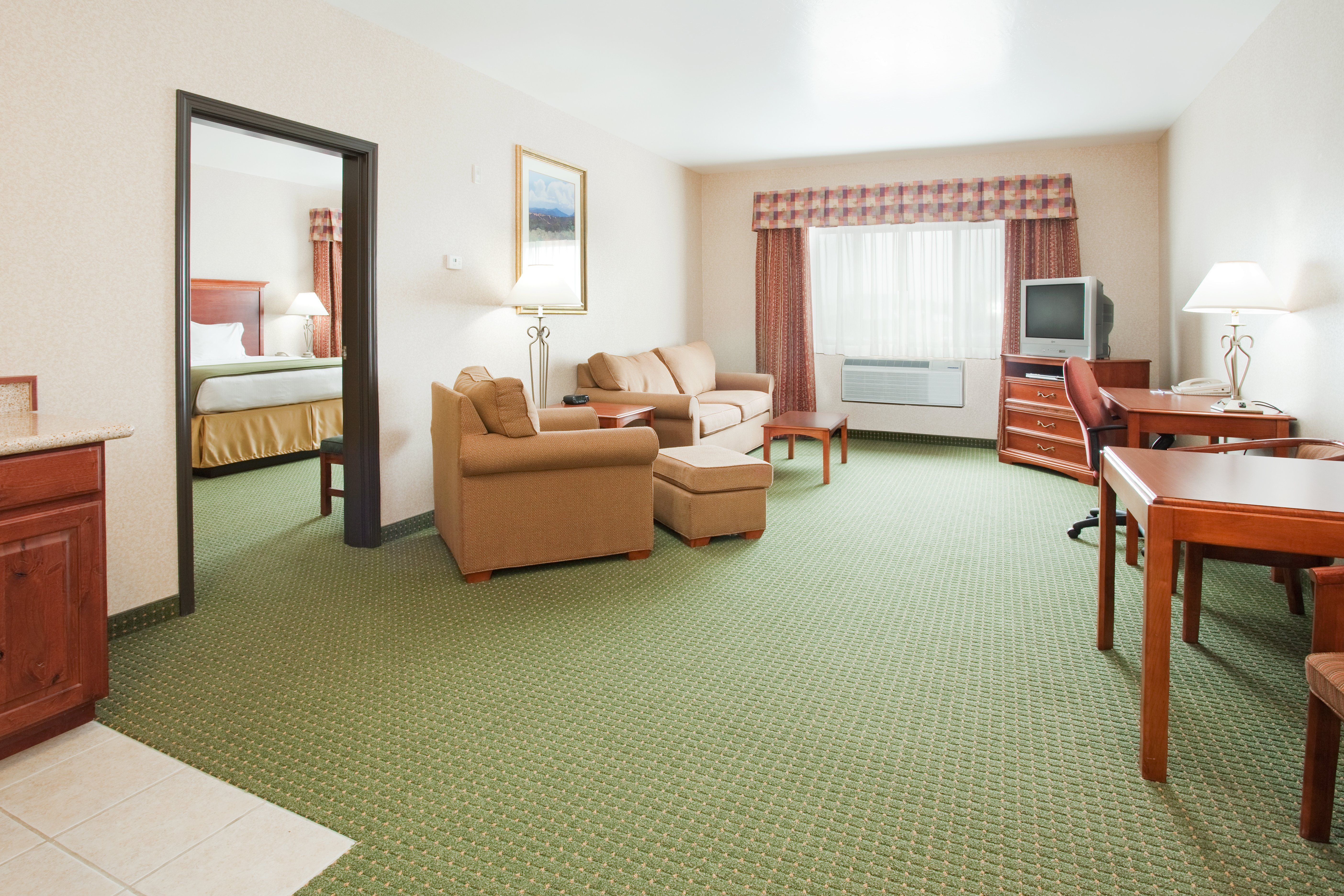 Holiday Inn Express Hotel And Suites Gunnison 54/73