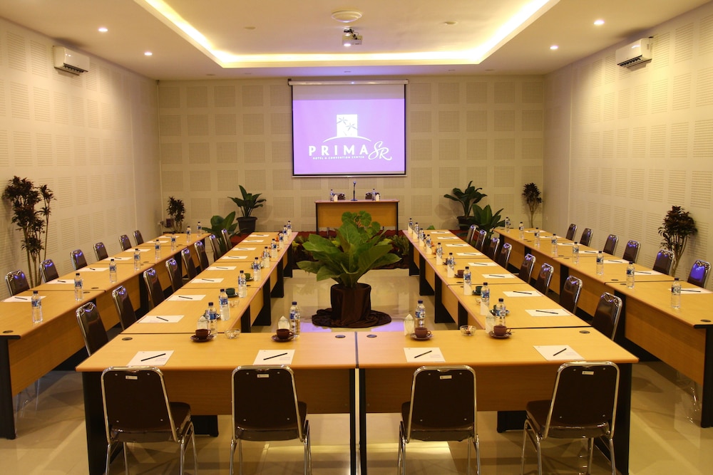 Prima Sr Hotel & Convention 41/50